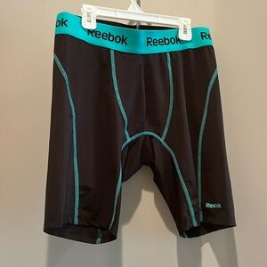 Pre-loved Men’s Reebok Performance Boxer Brief - Size Medium - Black with Teal